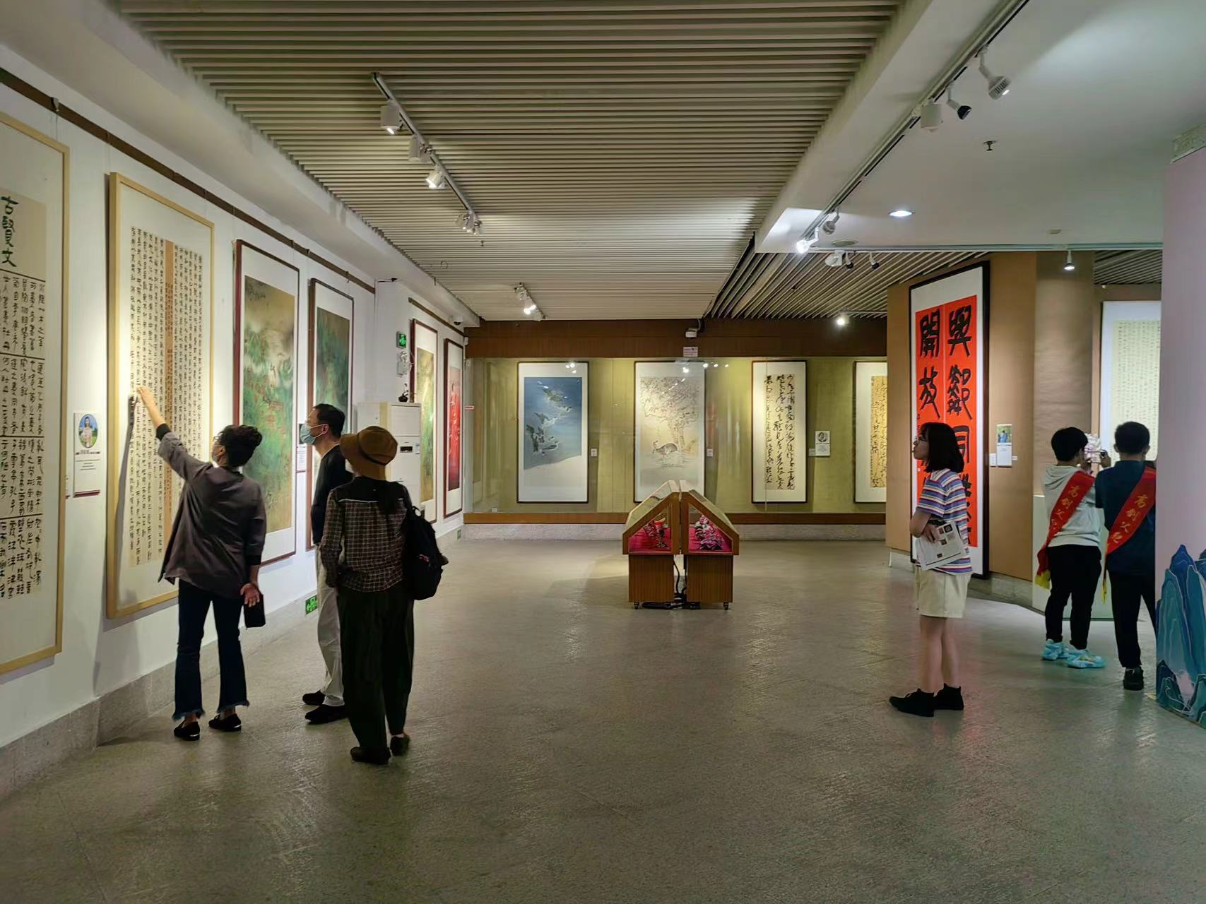 “她力量”绽放芳华,赣湘十二人女书画家作品巡展广州站开幕