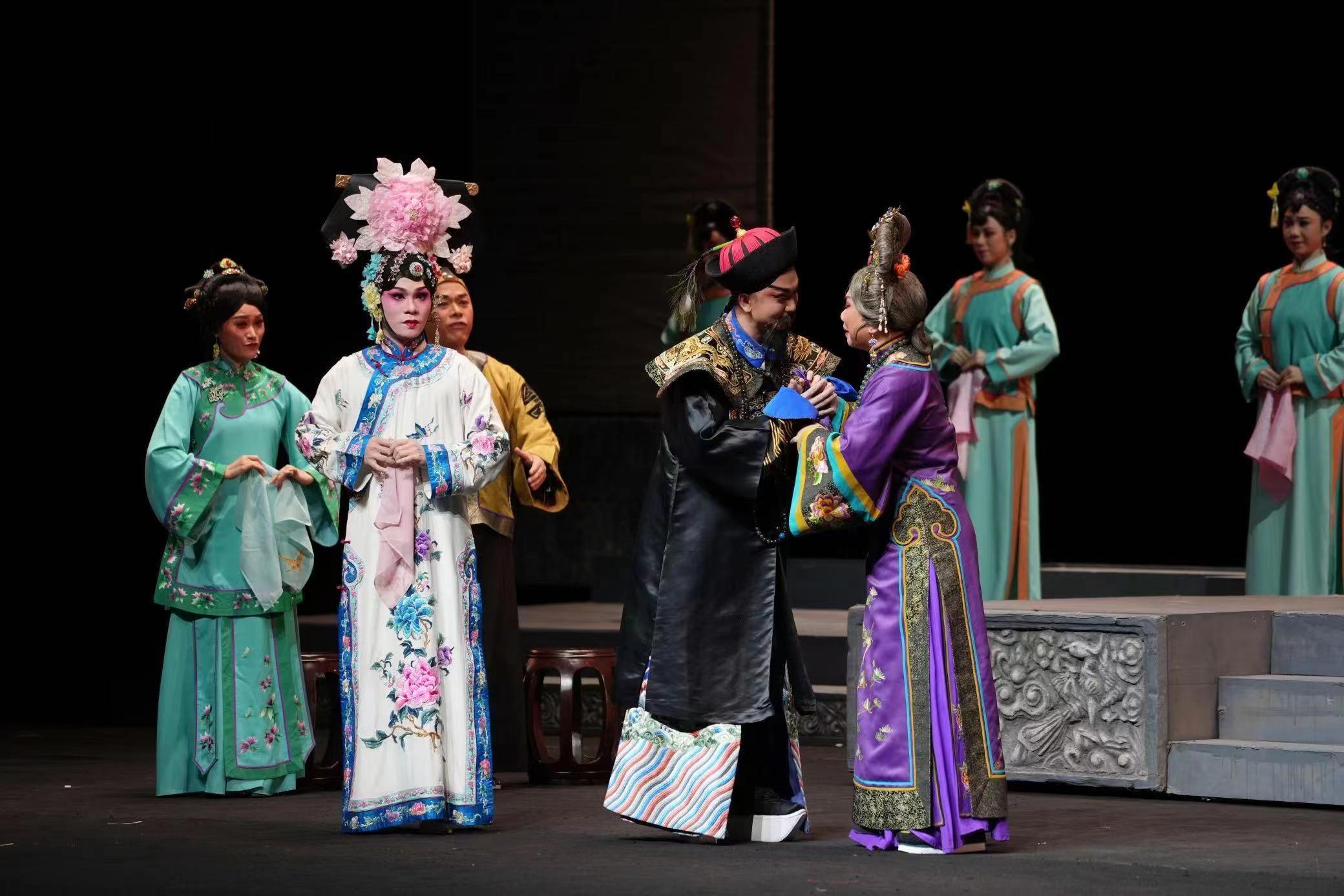 【前沿】“粤”人“粤”味“粤”传奇,粤剧《八和会馆》首次进京演出获好评