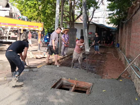 上涂屋祠堂旁排水沟渠加建混凝土盖板