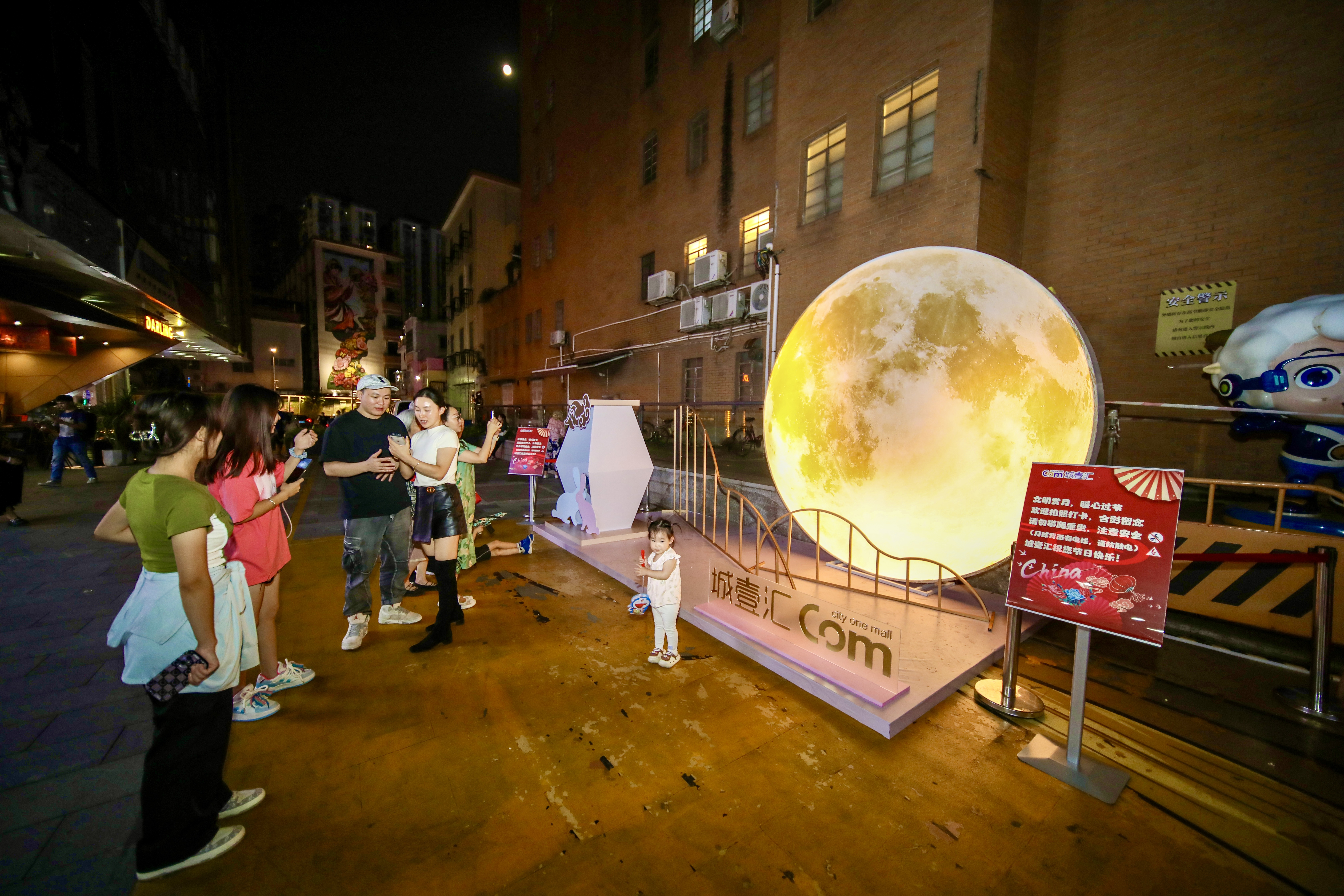 王燕-A03167EF-83A4-4F15-8-FZ100410876377