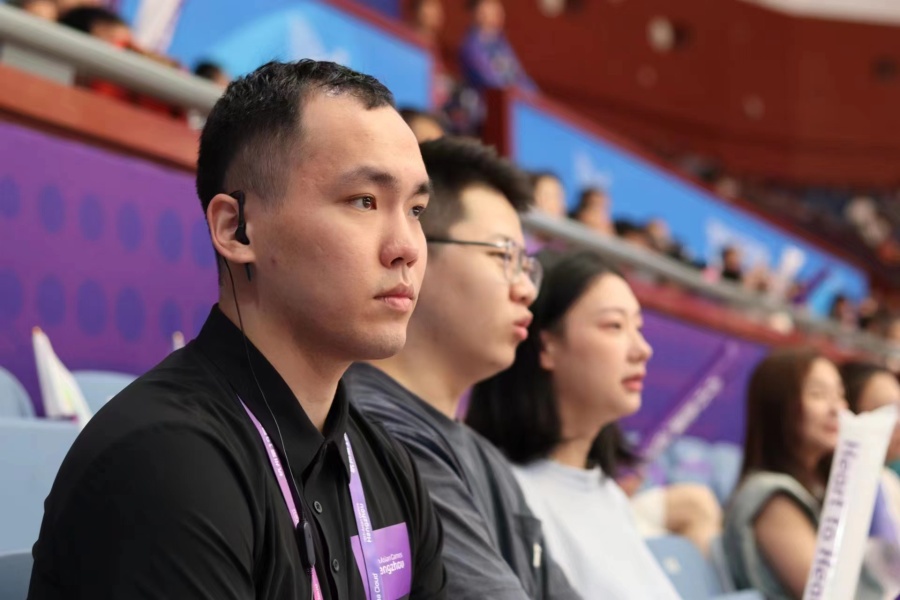 947dff3ee09a4f7e9e72ddebadfbe1a3