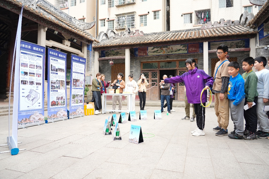 1740552639681070689.png image.png